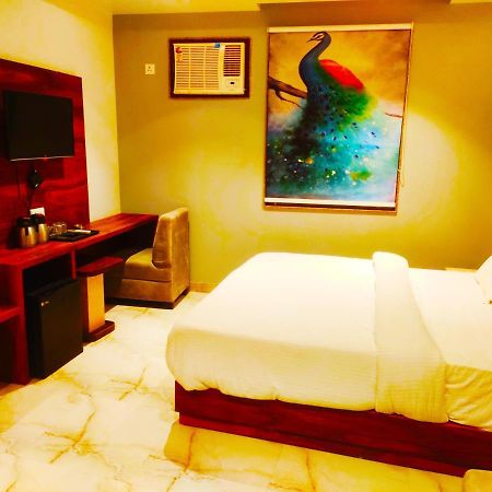 Hotel The Nilsa New Delhi Extérieur photo