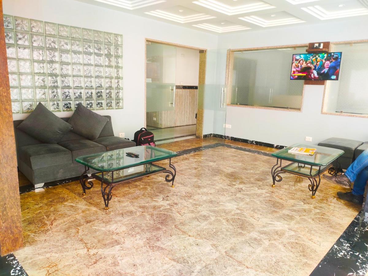 Hotel The Nilsa New Delhi Extérieur photo