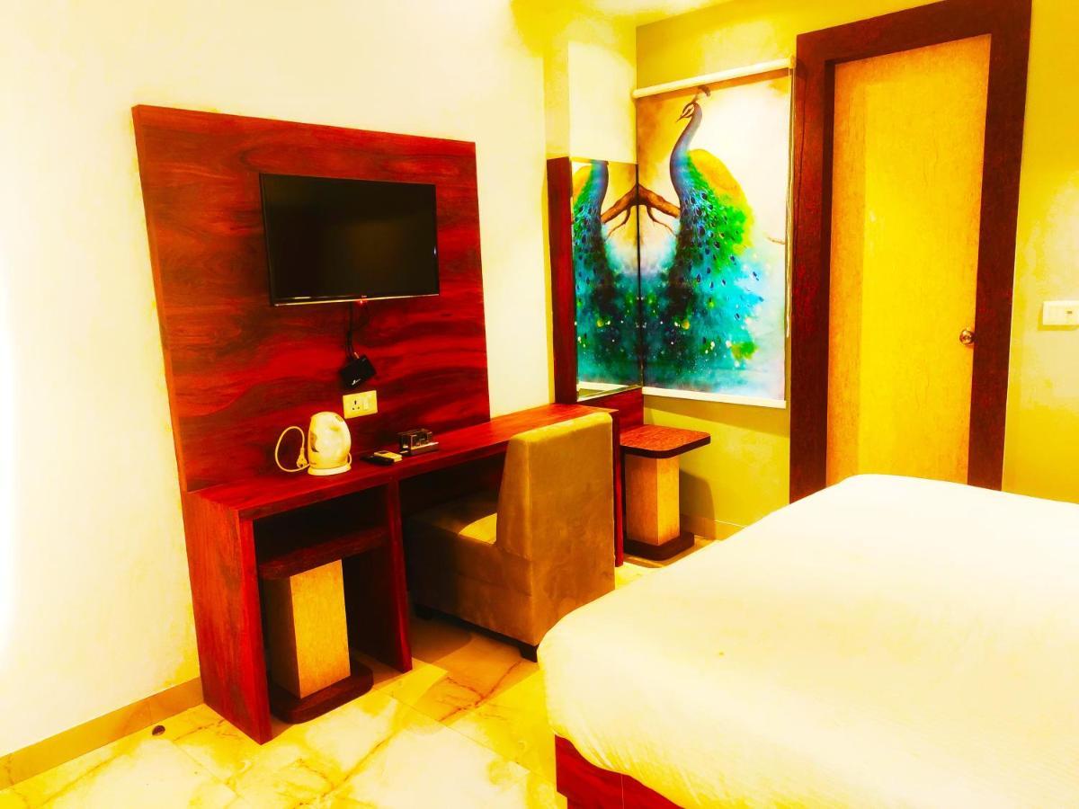 Hotel The Nilsa New Delhi Extérieur photo